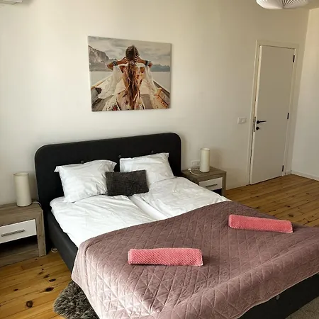 Serdika - 2bd Next To Serdika Metro Station Lejlighed *