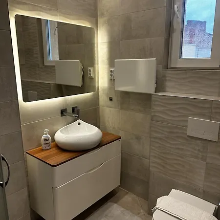 Serdika - 2bd Next To Serdika Metro Station *