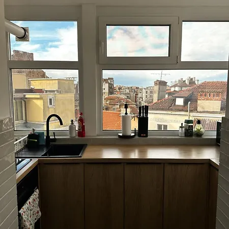 Апартамент Serdika - 2bd Next To Serdika Metro Station *