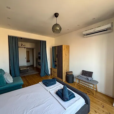 Serdika - 2bd Next To Serdika Metro Station *