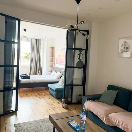 Serdika - 2bd Next To Serdika Metro Station Апартамент София