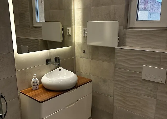 Serdika - 2bd Next To Serdika Metro Station *