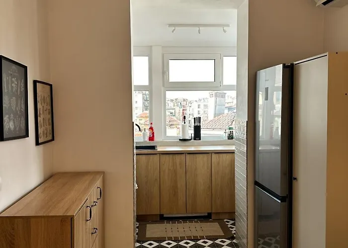 Serdika - 2bd Next To Serdika Metro Station Apartment