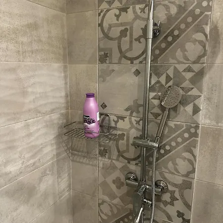 Serdika - 2bd Next To Serdika Metro Station * Szófia